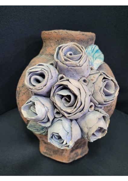 Aliye Dörtler 20CM Seramik Gül Figürlü El Yapım Vazo Masterpiece Heykel Galata Etkinlik 1 Adet