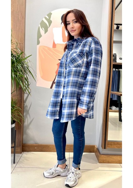 Oversize Geniş Kesim Ince Hafif Kadın Lacivert Ekoseli Tunik Gömlek.