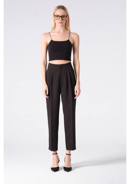 Üç Pile Havuç Pantolon