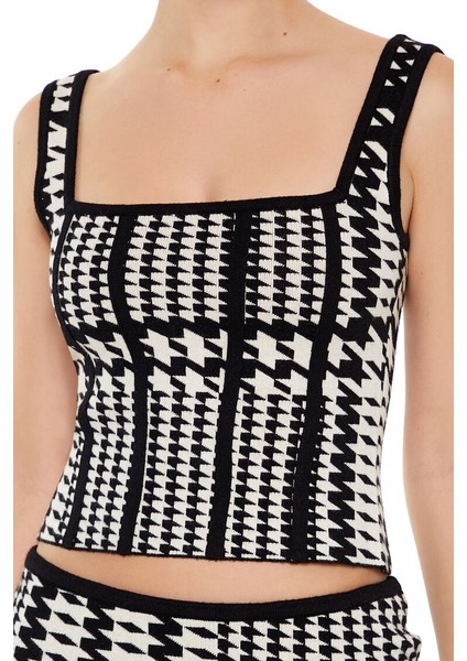 Geometrik Desenli Triko Bluz indirimleri