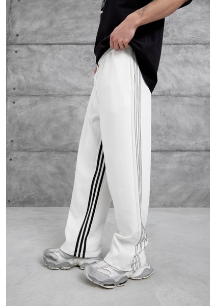 Beyaz Dikiş Detaylı Baggy Eşofman Altı