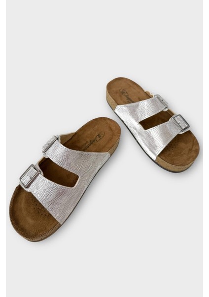 Kadın Günlük Terlik Ayarlanabililr Tokalı Çift Bantlı Şık Ortopedik Yazlık Ev Plaj Tatil Terliği GÜMÜŞ modelleri