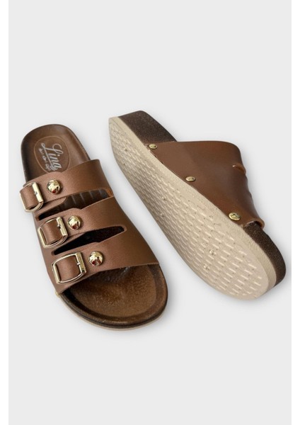 Kadın Günlük Terlik Tokalı Üç Bant Şık Ortopedik Yazlık Ev Plaj Tatil Iş Terliği Kahverengi fırsatları