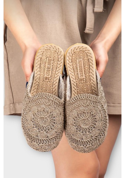 Kadın Mint Yeşili Hasır Örgü Işlemeli Önü Kapalı Günlük Rahat Terlik modelleri