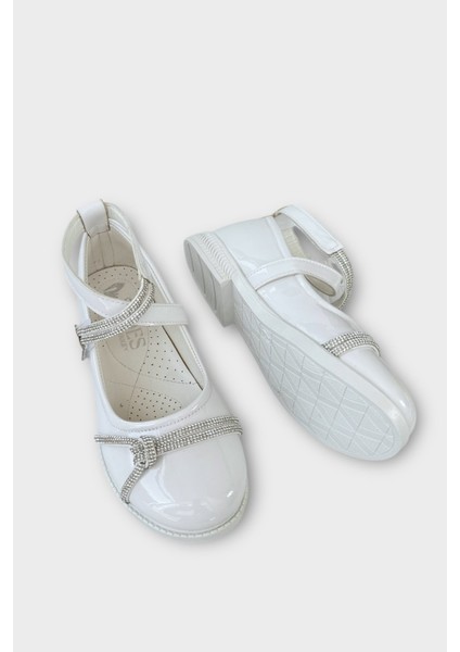 Hafif Taban Cırtlı Taşlı Kız Çocuk Babet Ayakkabı BEYAZ fırsatları