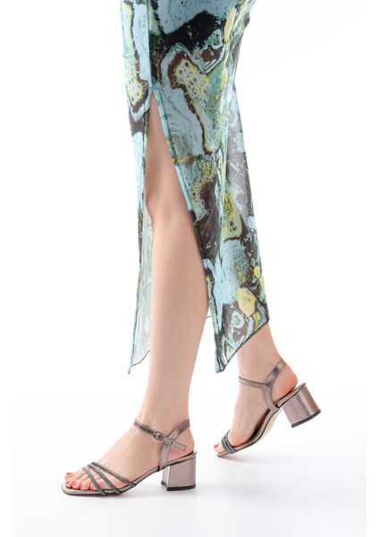 Platin 3 Bantlı Topuklu Kadın Ayakkabı fiyatları