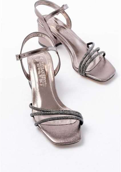 Platin 3 Bantlı Topuklu Kadın Ayakkabı modelleri