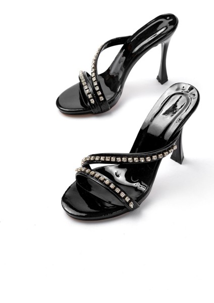 Kadın Siyah Gümüş Taşlı Platformlu Topuklu Terlik modelleri