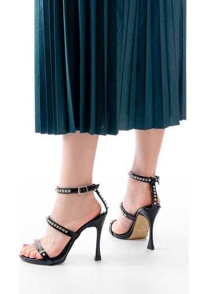 Siyah Taşlı Platformlu Topuklu Kadın Ayakkabı modelleri