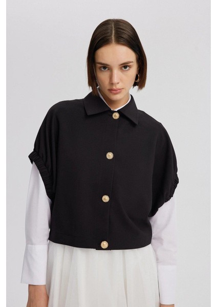 Gold Düğme Detaylı Yelek Siyah