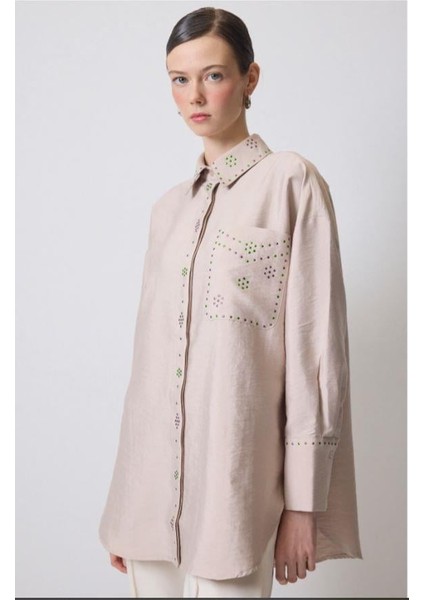 Kristal Taşlı Gömlek Taş