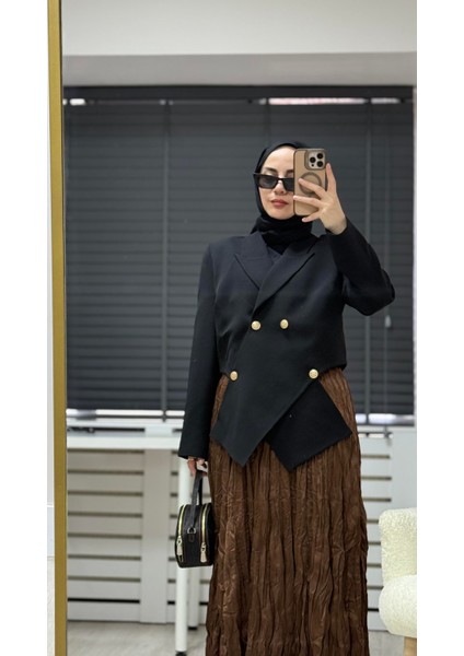 Gold Düğmeli Kısa Ceket Siyah modelleri