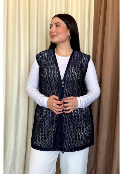 Kadın B.beden Dantelli Kısa Yelek fırsatları