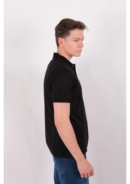 2317052 Erkek T-Shirt