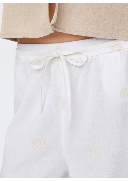 Orta Bel Rahat Beyaz Kadın Şort Onlcaro Mw Lınen Bl Emb Shorts cc P modelleri