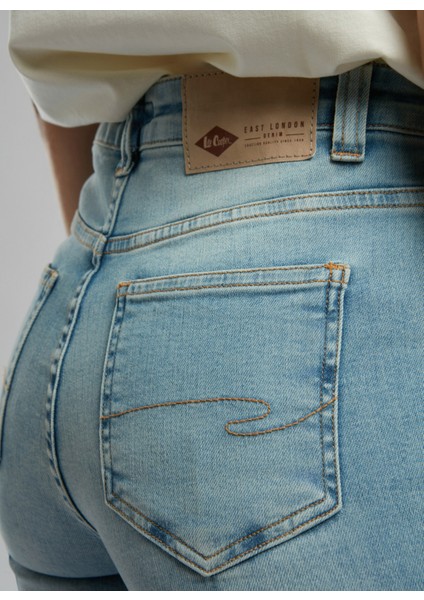 Yüksek Bel Ispanyol Paça Straight Kadın Denim Pantolon 252 Lcf 121011 Luna Selına Lıght modelleri