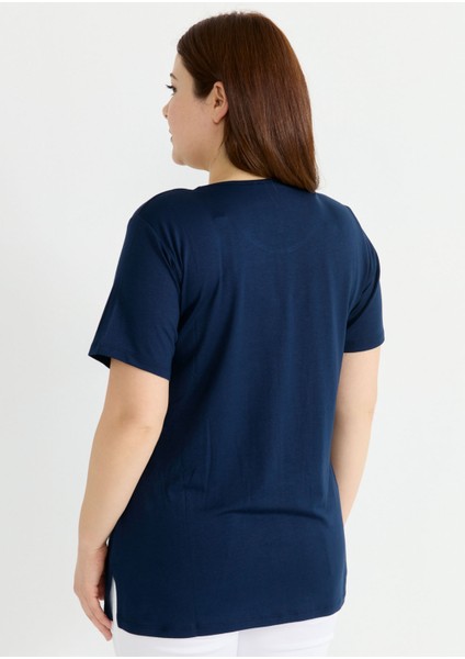 V Yaka Taşlı Lacivert Kadın Bluz 25YSL8085-BB