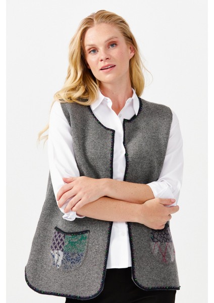 Kadın Sıfır Yaka Su Taşı Boncuk Işlemeli Kısa Yelek Füme modelleri