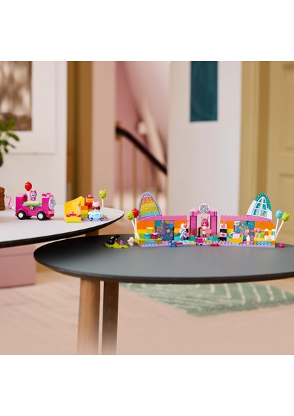 ® Gabby's Dollhouse Gabby'nin Parti Odası 10797 - 4 Yaş & Üzeri Çocuklar için Yaratıcı Oyuncak Yapım Seti (252 Parça)