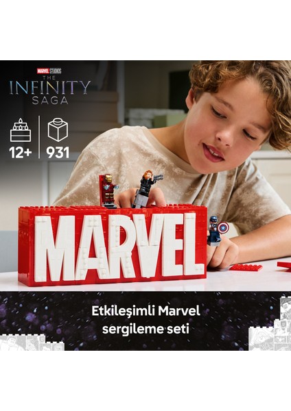 ® Marvel MARVEL Logosu ve Minifigürleri 76313 - 12 Yaş & Üzeri Çocuklar için Yaratıcı Oyuncak Yapım Seti (931 Parça)