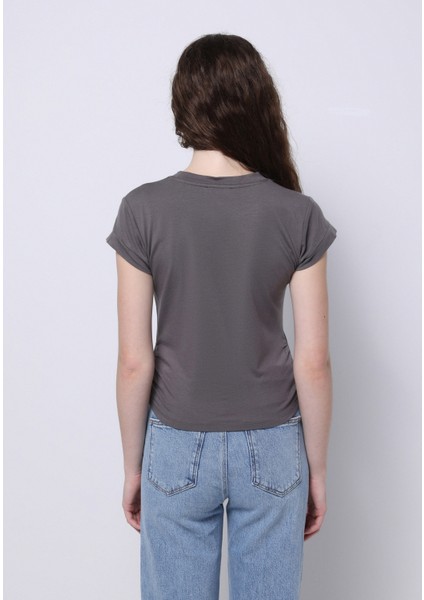 Slim Fit Yuvarlak Yaka Düz Kadın Gri Kısa Kol Tişört fiyatları