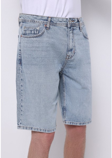 Regular Fit Orta Bel Düz Erkek Açik Indigo Jean Şort