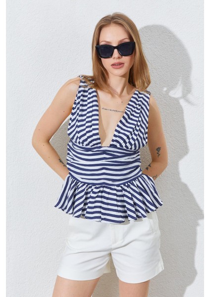 Kadın Lacivert Önü Arkası V Beli Drapeli Peplum Bluz