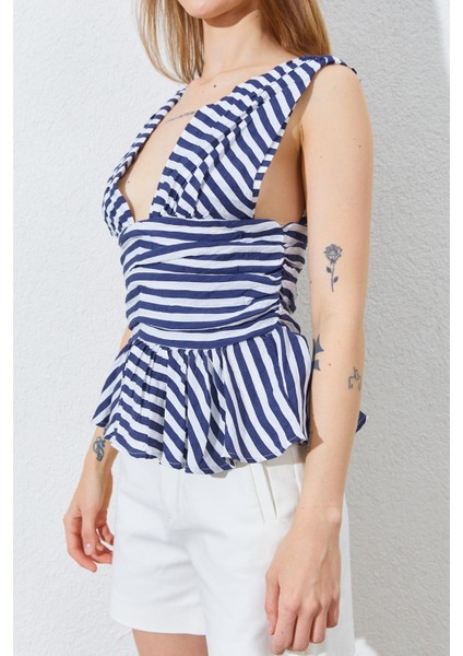 Kadın Lacivert Önü Arkası V Beli Drapeli Peplum Bluz indirimleri