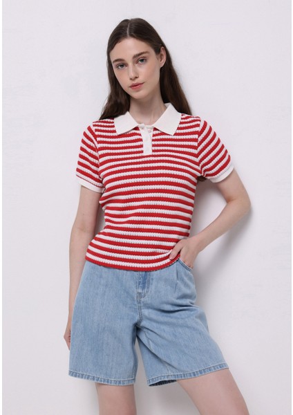 Slim Fit Polo Yaka Çizgili Kadın Kirmizi Kısa Kol Tişört