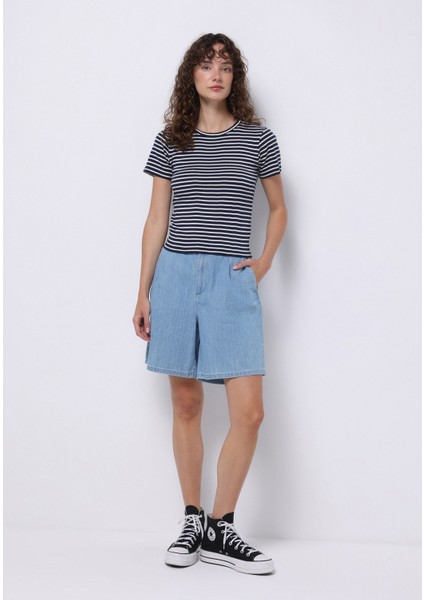 Slim Fit Yuvarlak Yaka Çizgili Kadın Lacivert Kısa Kol Tişört modelleri