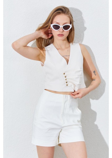 Kadın Beyaz Yanı Drapeli Gold Düğmeli Yelek fiyatları