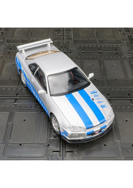 1:24 Nissan Gtr R34 Skylin Hızlı ve Öfkeli Alaşım Araba Modeli Ses ve Işık Geri Çekin Çocuk Oyuncak Koleksiyon Doğum Günü Hediyesi (Yurt Dışından) modelleri