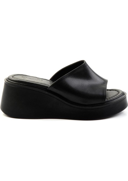 Siyah Leather Kadın Terlik K04826077409