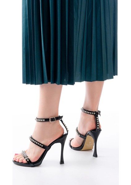 Siyah Taşlı Platformlu Topuklu Kadın Ayakkabı modelleri