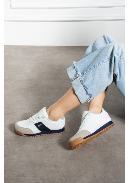 Günlük Sneaker Bağcıklı Şeritli Ergonomik Spor Ayakkabı fırsatları