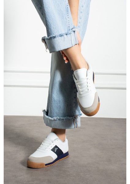 Günlük Sneaker Bağcıklı Şeritli Ergonomik Spor Ayakkabı indirimleri
