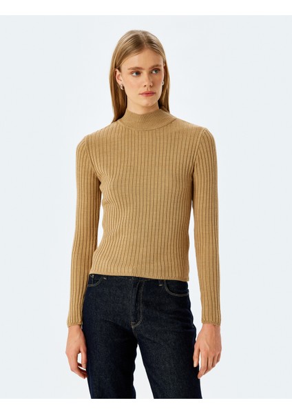 Dik Yaka Slim Fit Uzun Kollu Basic Triko Kazak