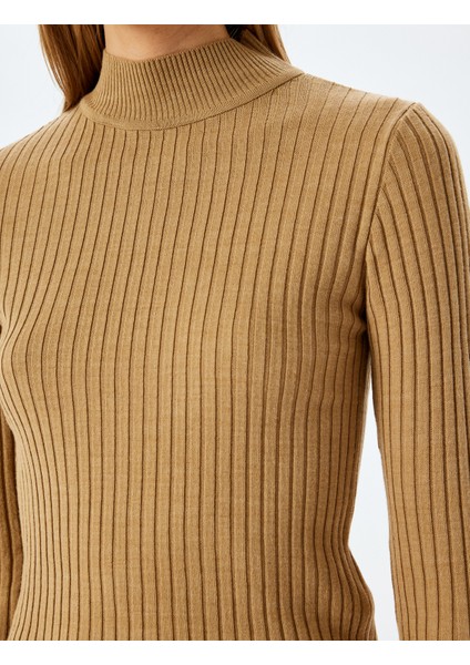 Dik Yaka Slim Fit Uzun Kollu Basic Triko Kazak