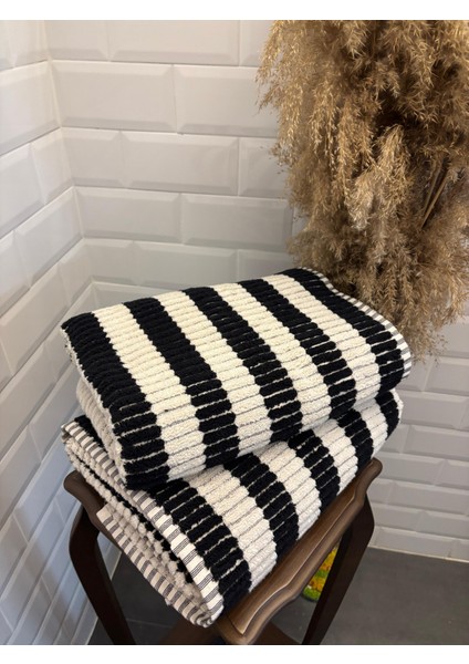 , Çizgili Cotton Banyo Havlusu - Siyah-Beyaz (Lif Hediyeli)