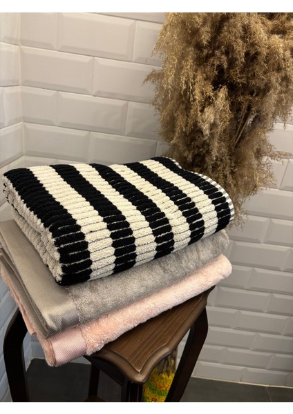 , Çizgili Cotton Banyo Havlusu - Siyah-Beyaz (Lif Hediyeli) fırsatları