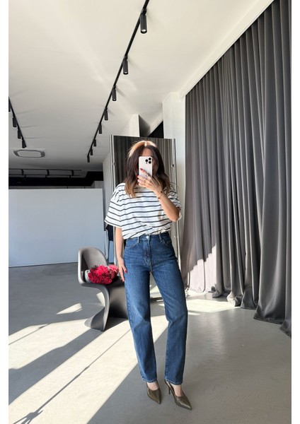 Yıkamalı Straight Fit Jean fiyatları