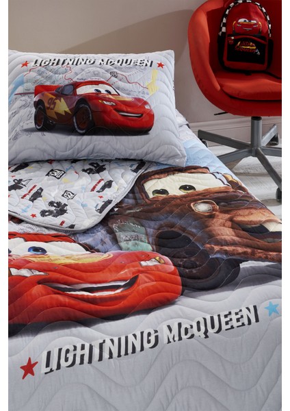 Cars On The Road Tek Kişilik Disney Lisanslı Çocuk Yatak Örtüsü 160X230 cm fiyatları