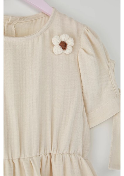 Kız Çocuk Kolu Bağlamalı Örgü Çiçek Detaylı Müslin Elbise fiyatları