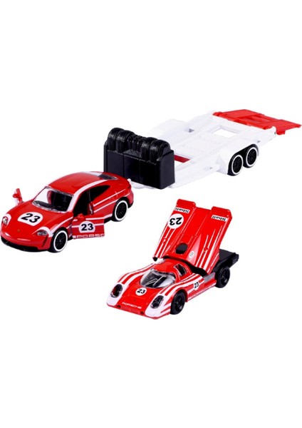 Porsche Motorsport Race Trailer Porsche Taycan Turbo S + 917
