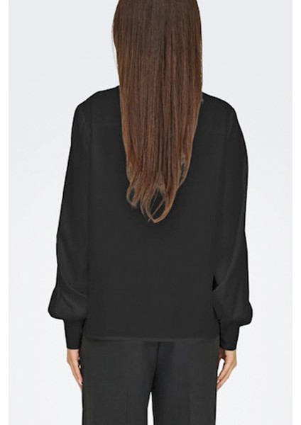 Kadın Parlak Yaka Detaylı Gömlek 15331800 modelleri