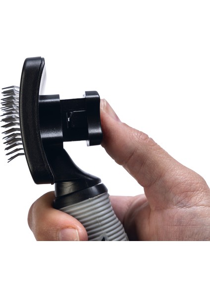 Beeztees Orta ve Uzun Tüylü Köpek Tarağı, Bas-Çek Birikmiş Tüyleri Kolay Sıyırma, Siyah, 18X8,5X6,5C