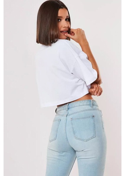 Beyaz %100 Pamuk Bisiklet Yaka Oversize Crop T-Shirt fırsatları