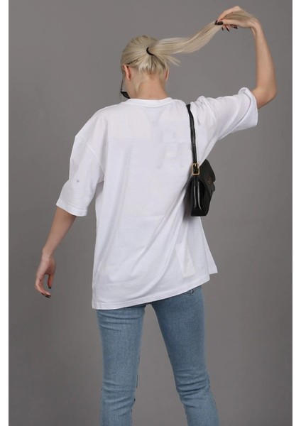 Unisex Hey It`s Me Baskılı Oversize Boyfriend T-Shirt modelleri