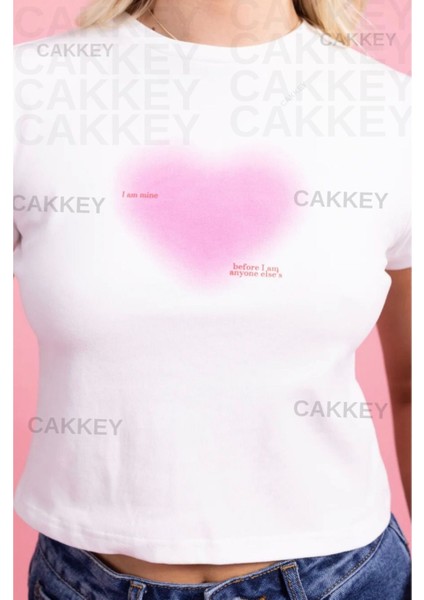 Kalp Baskılı I Am Mine Before I Am Anyone Else's Yazılı Crop T-Shirt