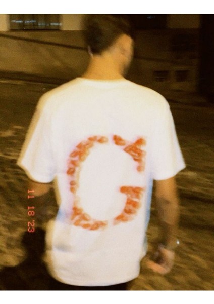 Sevgiliye Harfli Öpücük Kiss Design Baskılı Oversize Unisex T-Shirt